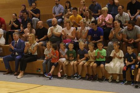 PRVI ŠOLSKI DAN RAKEK 07 FOTO LJUBO VUKELIČ